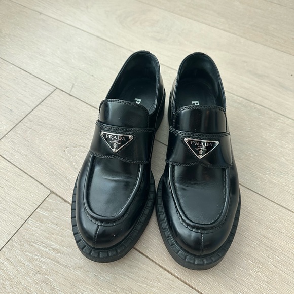 Prada Leather Loafers size 37 - Picture 4 of 5